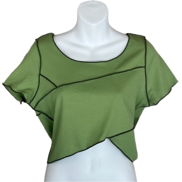 SO Contrast Seam Cropped Top - Picture 4 of 12